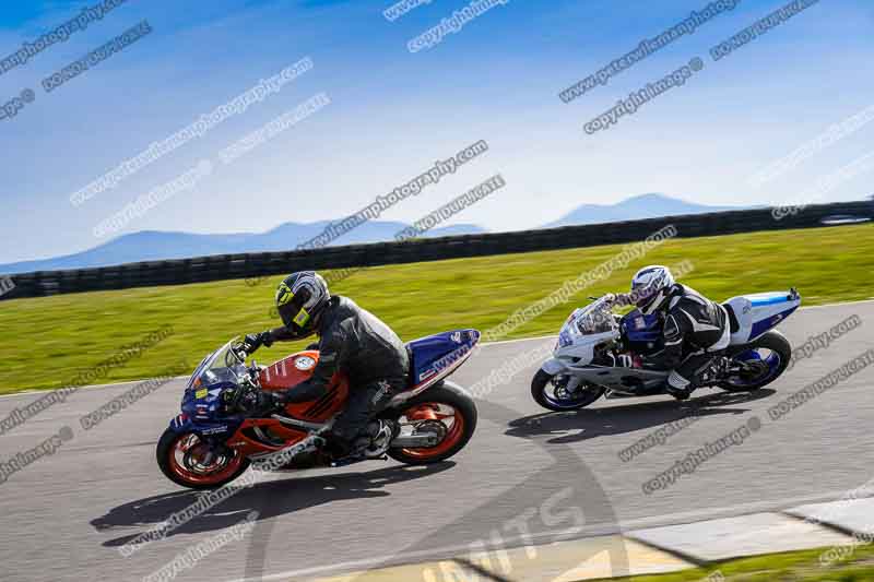 anglesey no limits trackday;anglesey photographs;anglesey trackday photographs;enduro digital images;event digital images;eventdigitalimages;no limits trackdays;peter wileman photography;racing digital images;trac mon;trackday digital images;trackday photos;ty croes